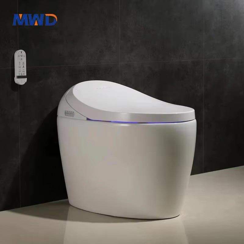 Japanese Auto-Flush Smart Toilet - CE Certified, Water Saving