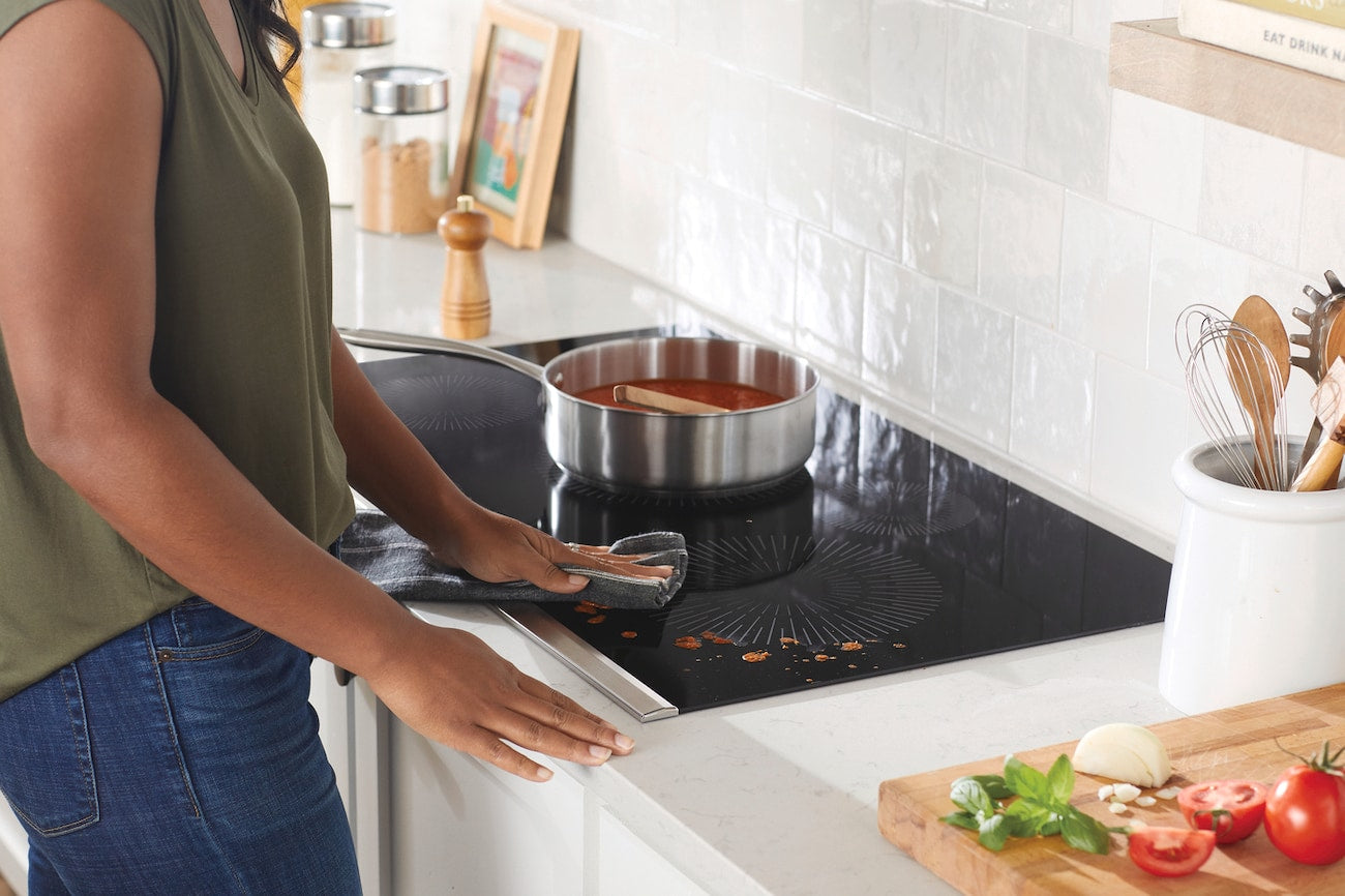 30 Inch Induction Cooktop with 3 Burners and Flexible Cooking Zone