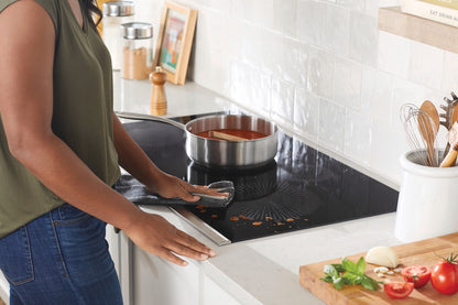 30 Inch Induction Cooktop with 3 Burners and Flexible Cooking Zone